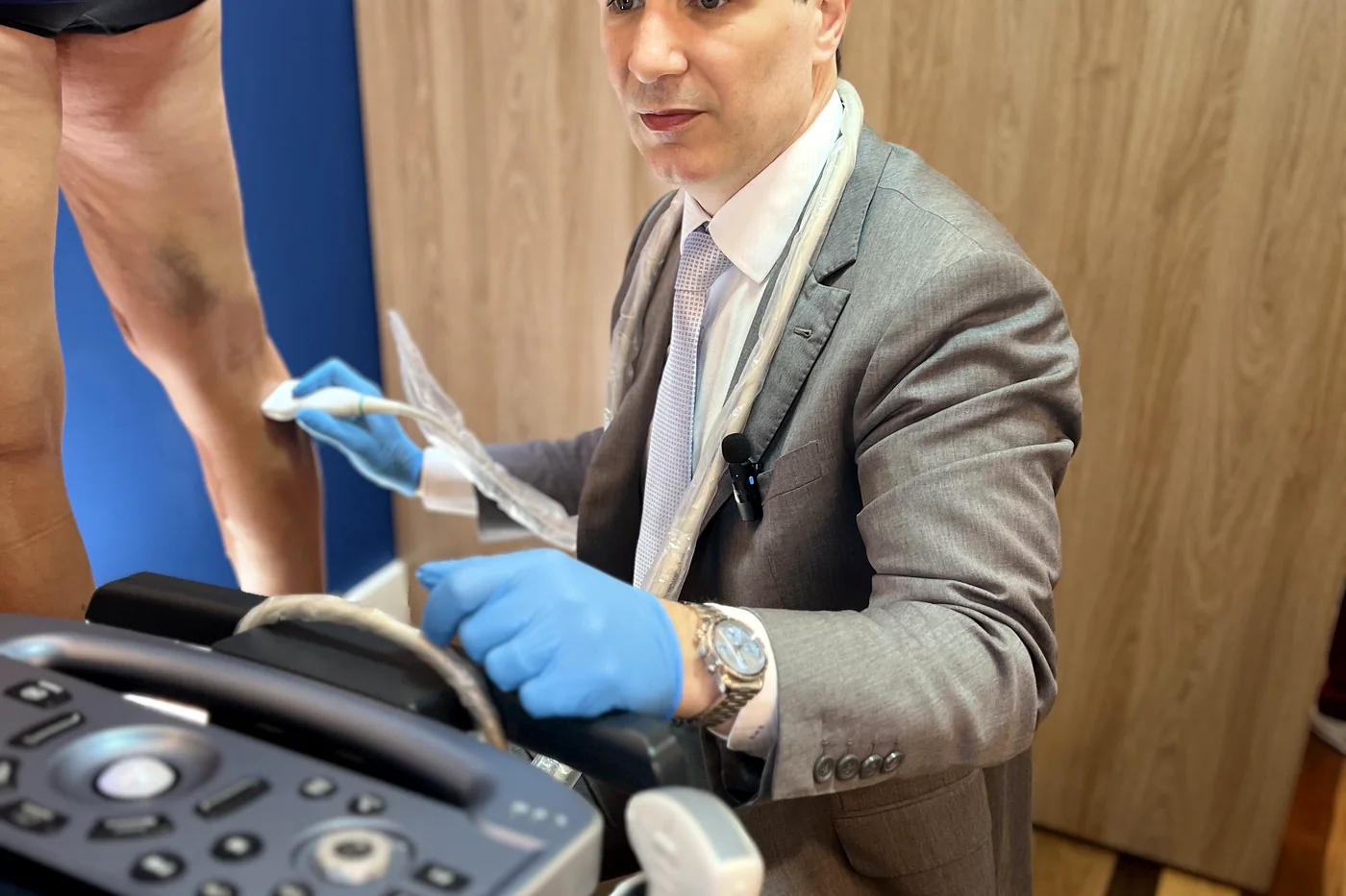 Exame de Doppler vascular em consultório da Endovascular São Paulo